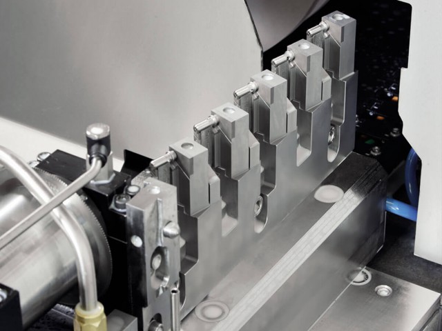 New Process- Patented movable W-axis allows additional process possibilities